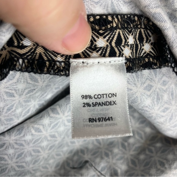 J. Jill tapered slacks black tan white geometric pattern size 10 - Picture 6 of 7